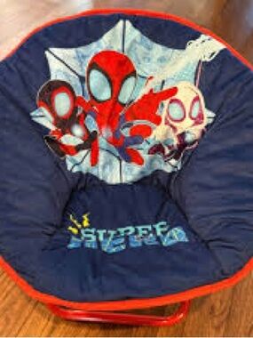 Spider-Verse Kids foldable saucer chair in Navy Blue with Red Trim
